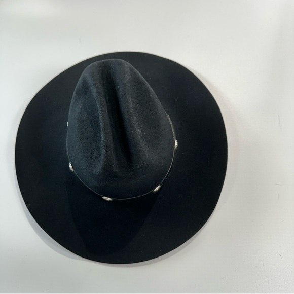 Rodeo Festival Western Black Wool Felt Hat With Concho Band - Picture 5 of 11